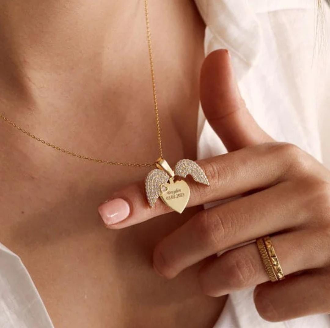 Sparkling Gold Heart Locket Necklace